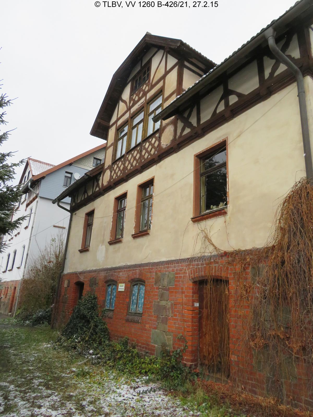 Hausansicht; EG Backstein, 1. OG verputzt, DG Fachwerk mit Gaube