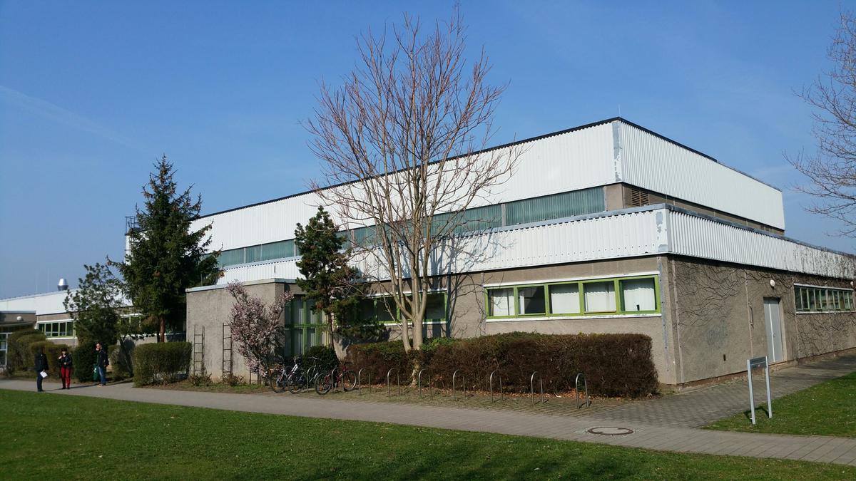 Sporthalle Uni Erfurt Südansicht